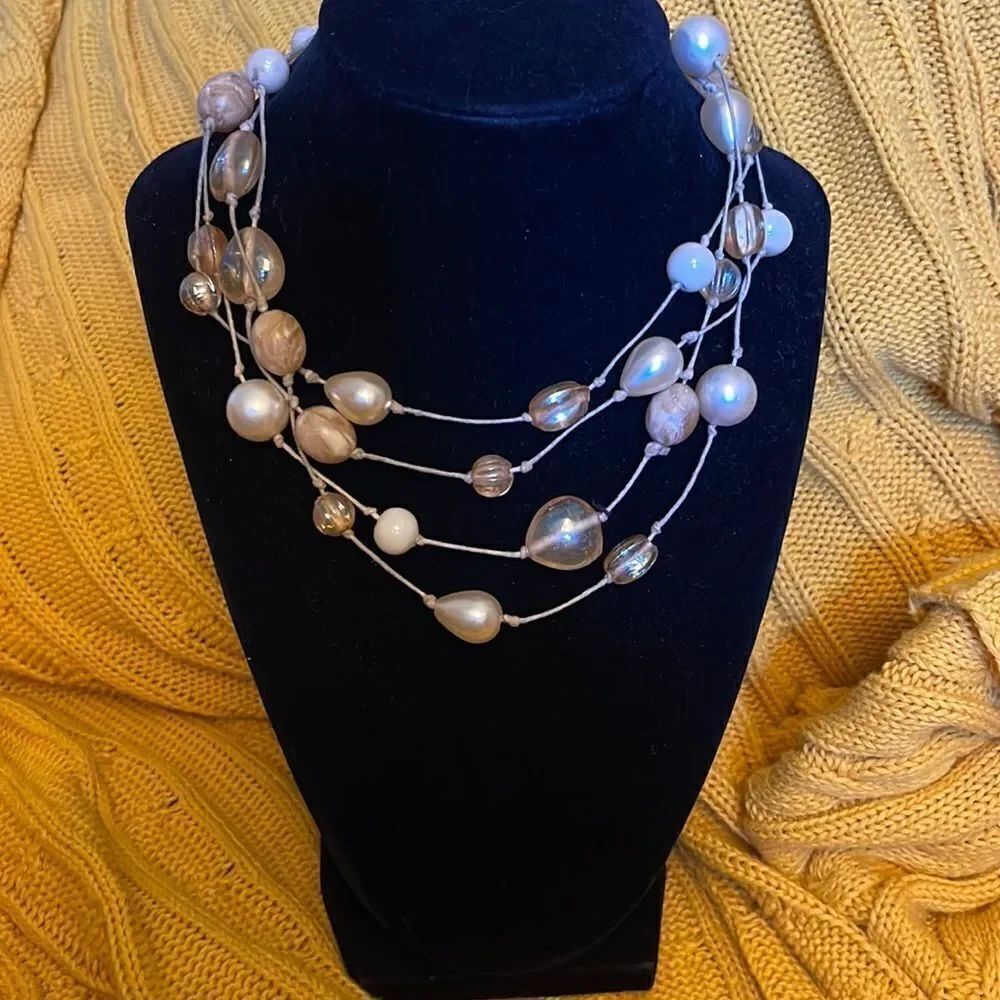 Creamy Beige & Pearlescent Beads